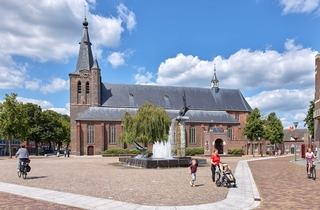 Centrum Schijndel en erf glazen boerderij, Schijndel