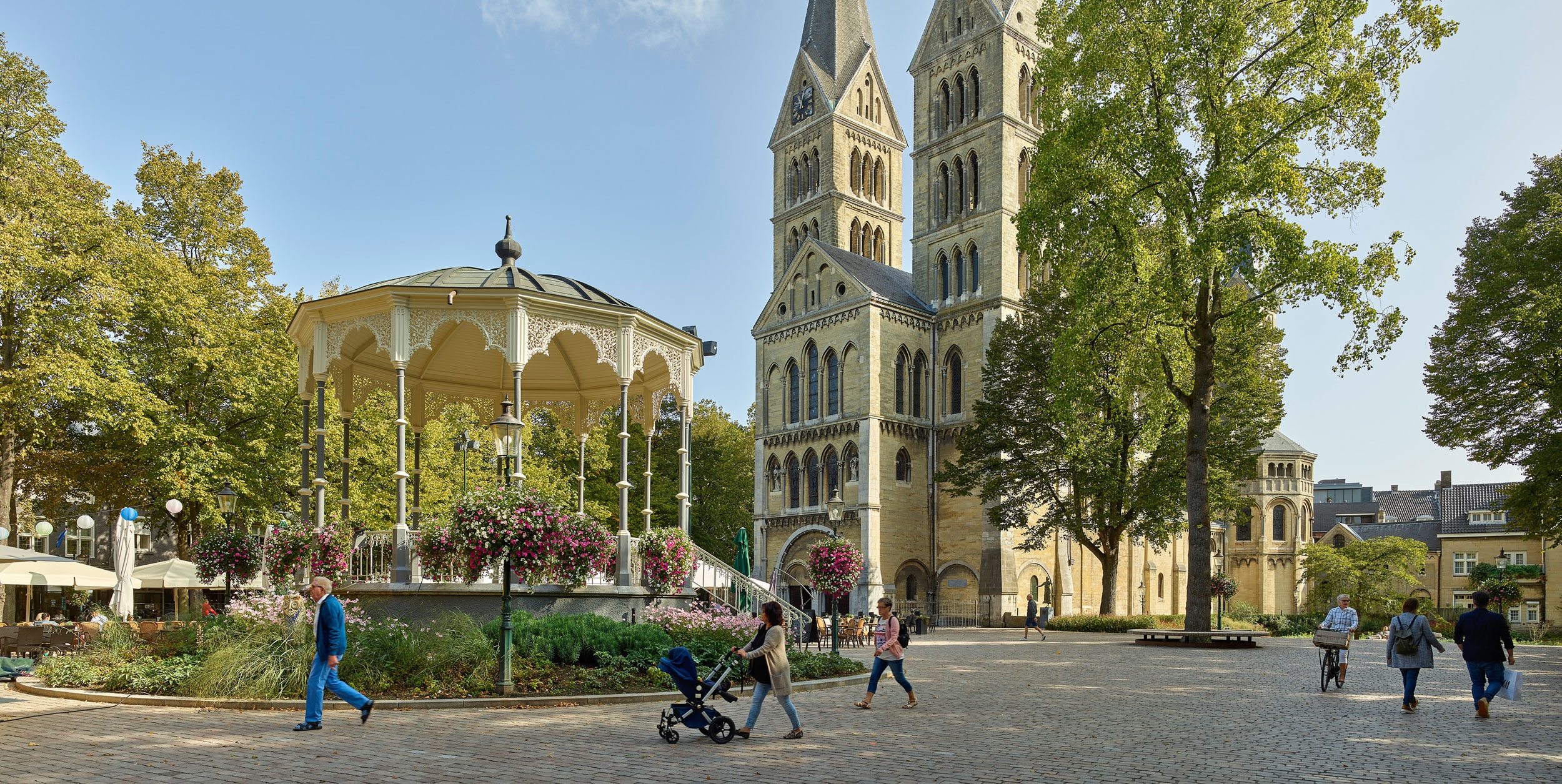 Munssterplein-Roermond-7-2500x1225.jpg Munssterplein-Roermond-7-2500x1225.jpg