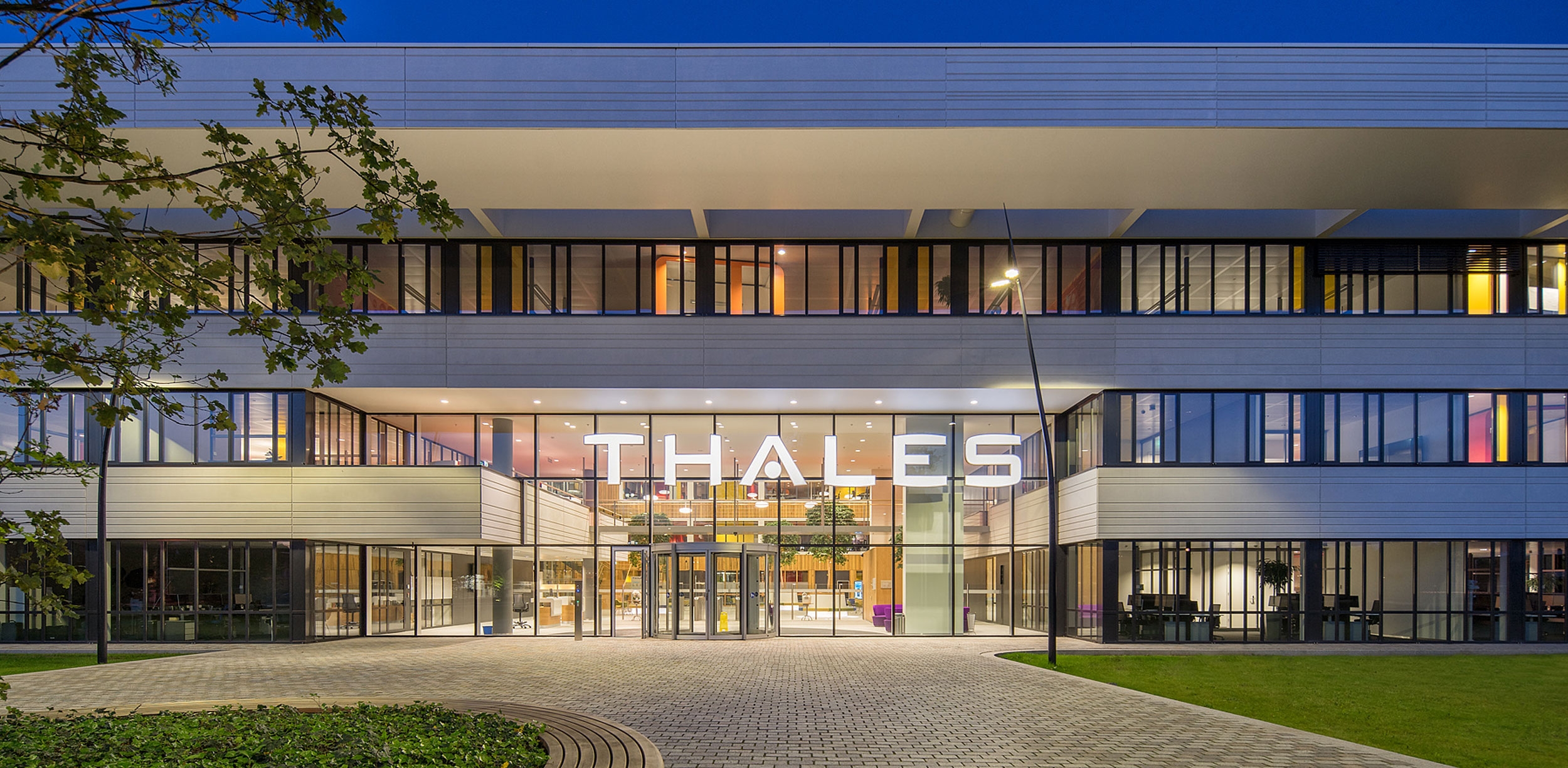 Thales-2-2500x1225px Thales-2-2500x1225px