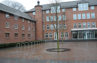 iepen geplant op het nieuwe gemeentehuisplein in Venray!