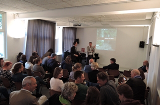 Lecture by Jeroen Hoefsloot & Han Thijssen at the ‘REALISING and RELEASING’ exhibition