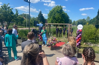 Feest bij Yuverta in Aalsmeer