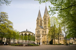Start-up evening design plan for Munsterplein Roermond