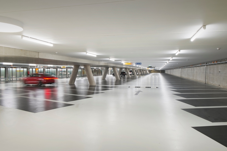 Opening of parking garage at St. Jan and Stadswalzone (rampart zone) in 's Hertogenbosch