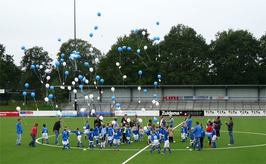 Feestelijke opening voetbalcomplex Bentinckspark Hoogeveen