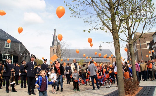 kroningsbomen met speciaal kroonrooster onthuld in Schijndel