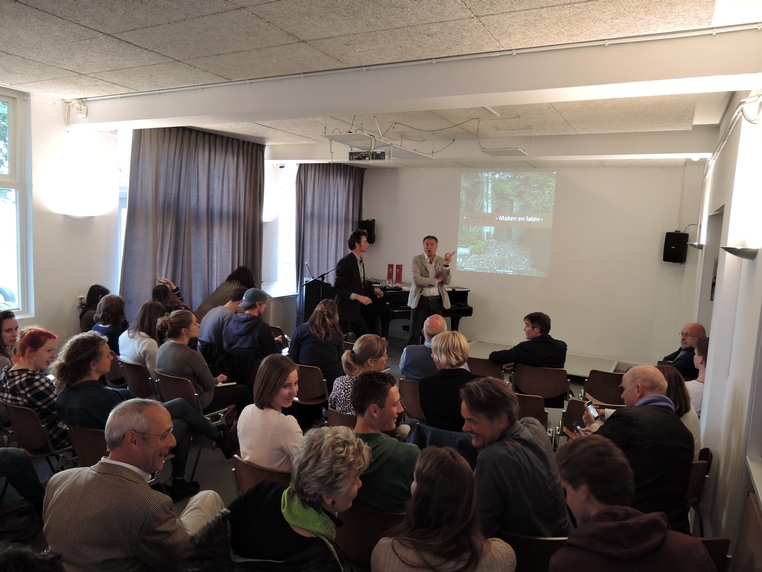 Lecture by Jeroen Hoefsloot & Han Thijssen at the ‘REALISING and RELEASING’ exhibition