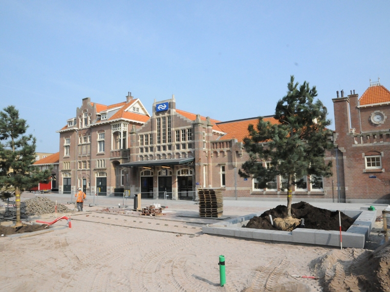 Stationsplein Zandvoort given green stature